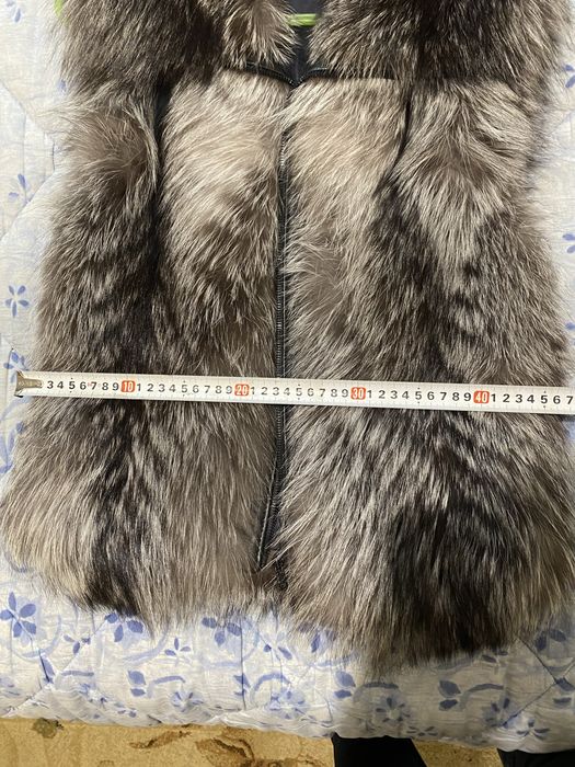 Продам жилетку натуральна