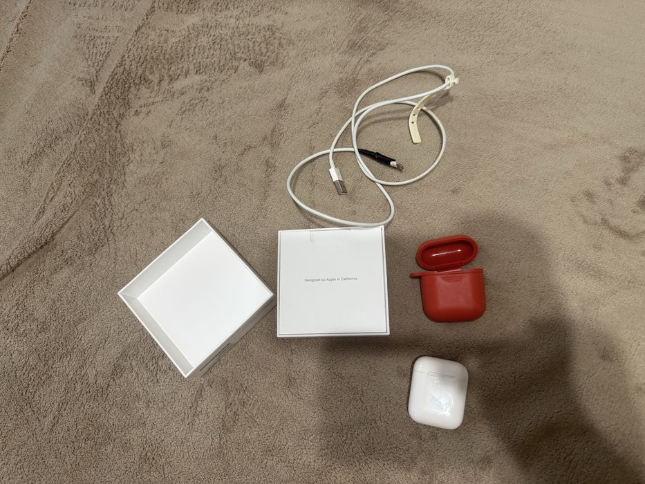 Продам наушники apple AirPods 2