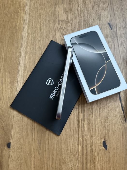 iPhone 16 Pro 256GB Natural Titanium | Ідеал | Гарантія Ябко до 2027 + Чохол