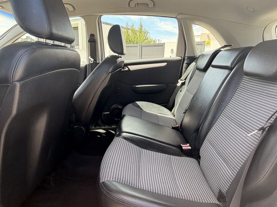 Mercedes-Benz B200 CDI