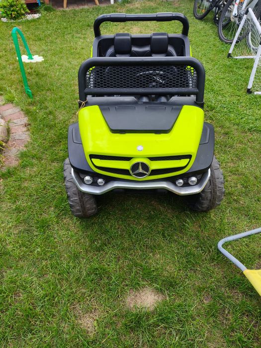 Auto na akumulator Mercedes