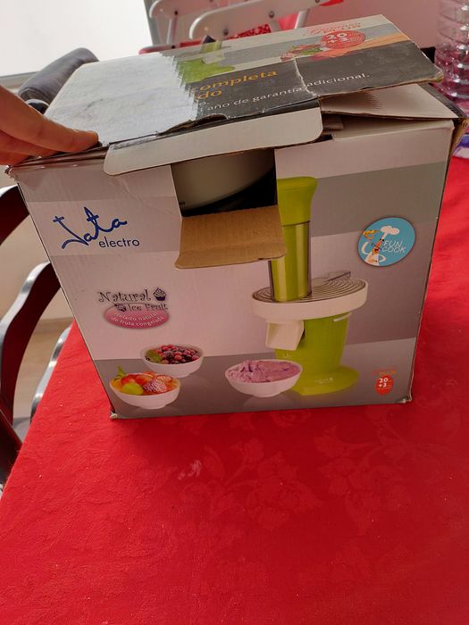 Maquina gelados nova