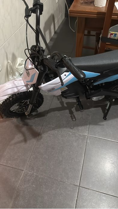Mota electrica criança modelo evercross ev65m motor 800w