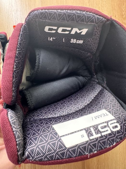 CCM JetSpeed FT1 Pro Team