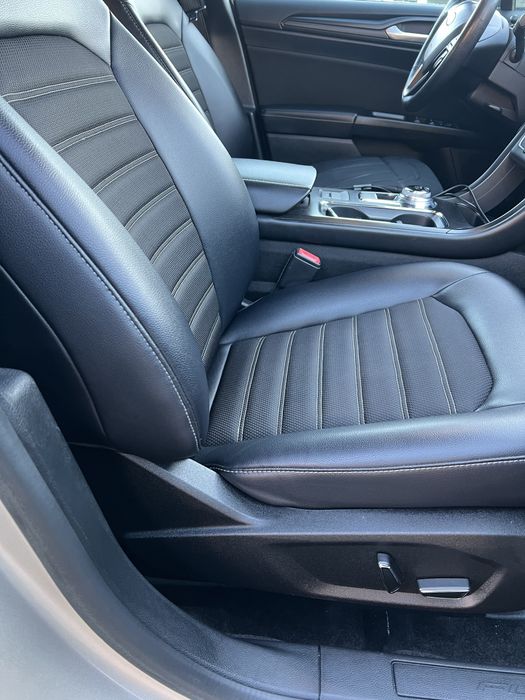 Форд Фюжен 2018 року