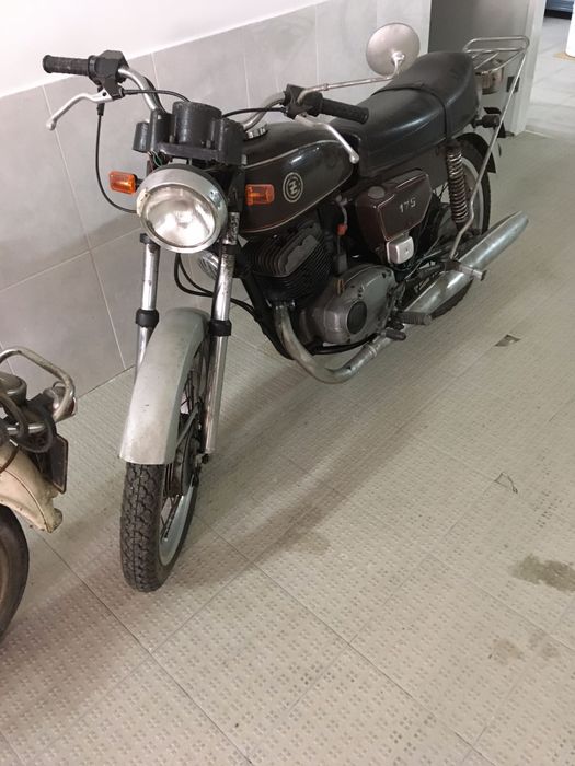 Vendo Jawa CZ175 de 1976