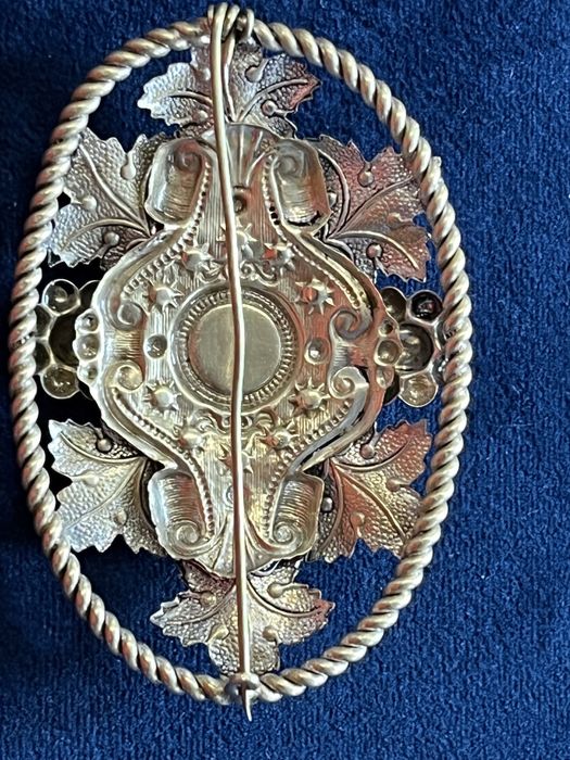 Piękna  stara broszka, filigran z turkusami