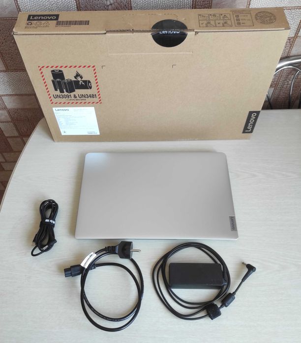 Ноутбук Lenovo IdeaPad 1 15ALC7/Ryzen 5 5500U/8GB/512GB SSD/FullHD IPS