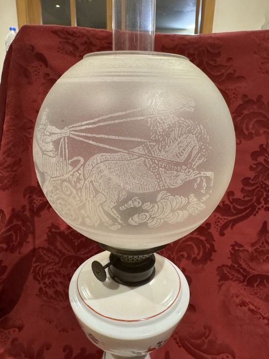 Candeeiro a petróleo antigo