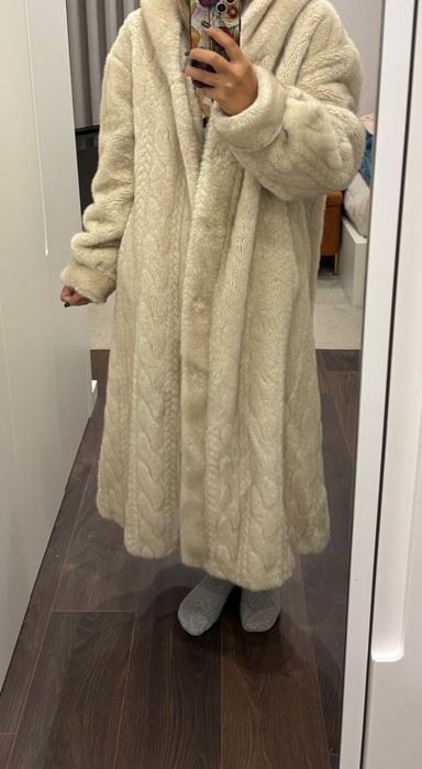 Casaco de pele sem uso