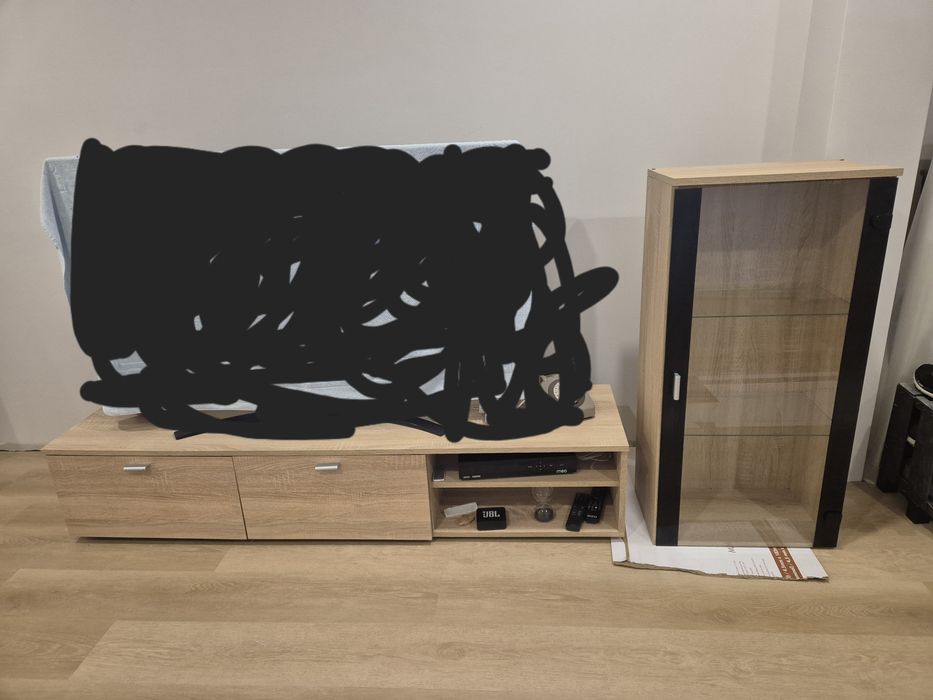Vendo móvel de T.V e cristaleira