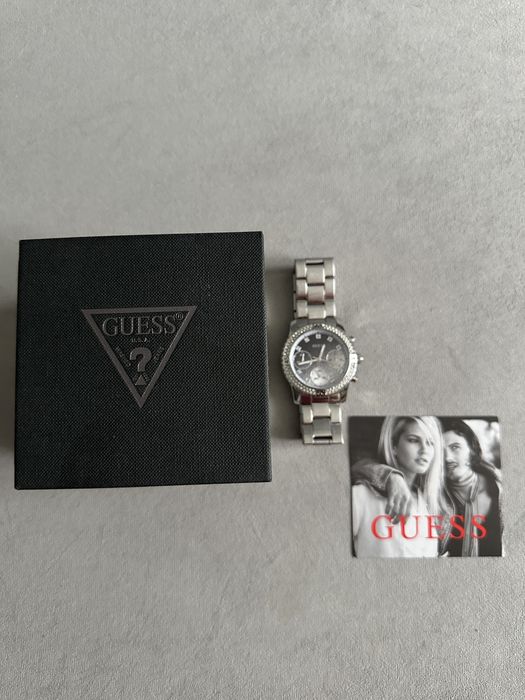 Guess наручний годинник