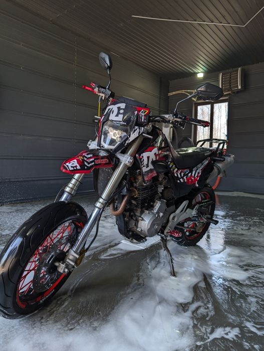 Мотоцикл Honda fmx 650 supermoto