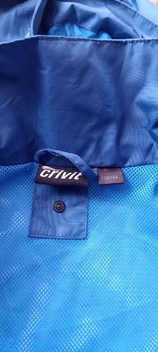 Куртка спортивная , ветровка, непродувайка.  Бренд Crivit