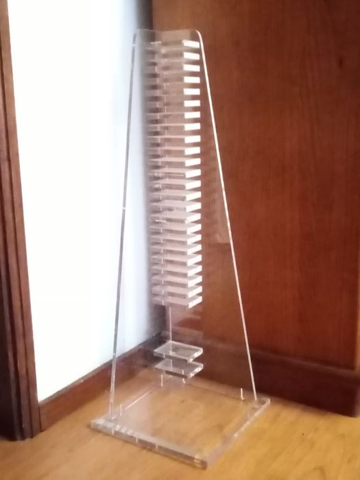 Expositor porta CDs em vidro acrílico - COMO NOVO