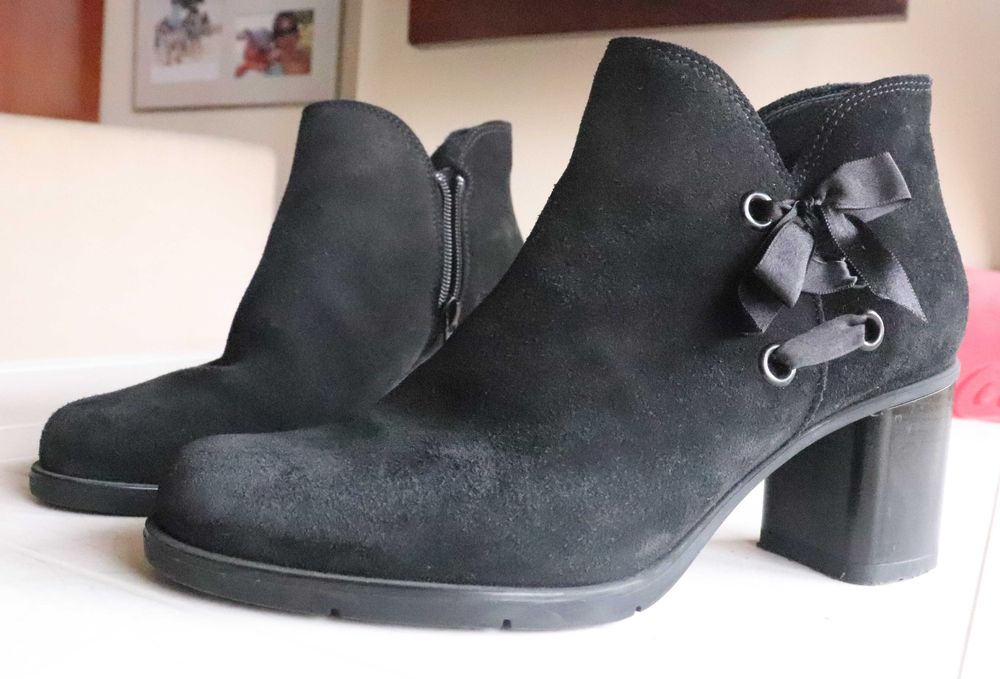 Botas de camurça pretas