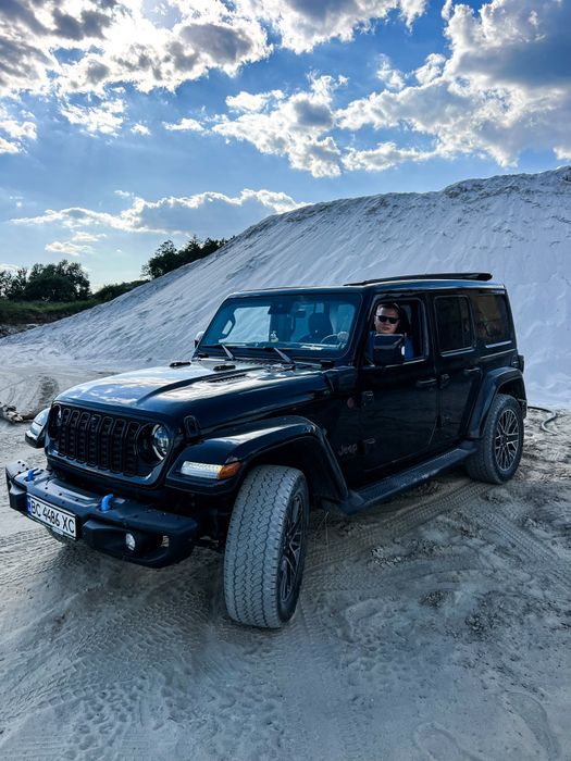 Jeep Wrangler 2023 VIN 1C4RJXU66RW163211 фото оголошення 2 з 17