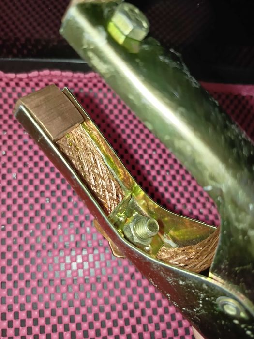 Клемма масса сварочная (медь) BS-63 350А сварочная