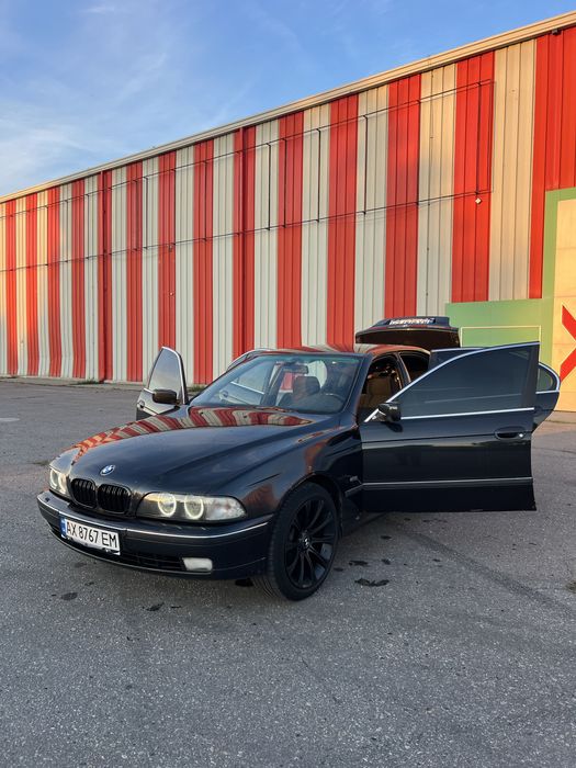BMW 520i 1998 года