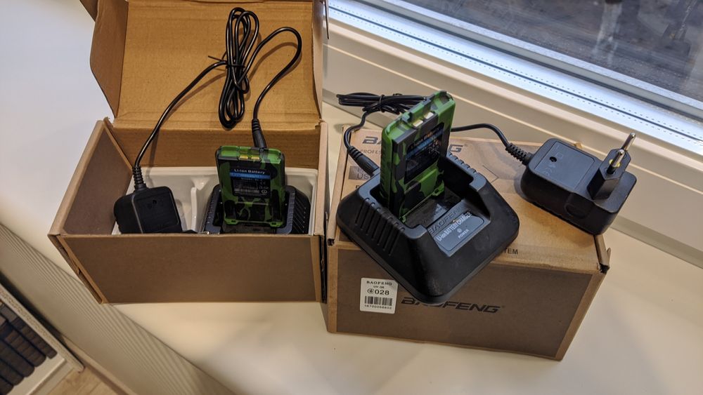 Штатна батарея аккумулятор Baofeng uv5e, зарядка uv-5e