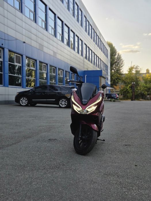 Макси-скутер HONDA PCX-150 2019