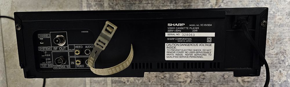Dwa Magnetowidy VHS Sharp