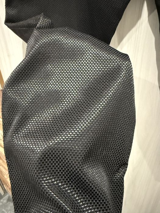 Spodnie eleganckie z połyskiem czarne Butik 48