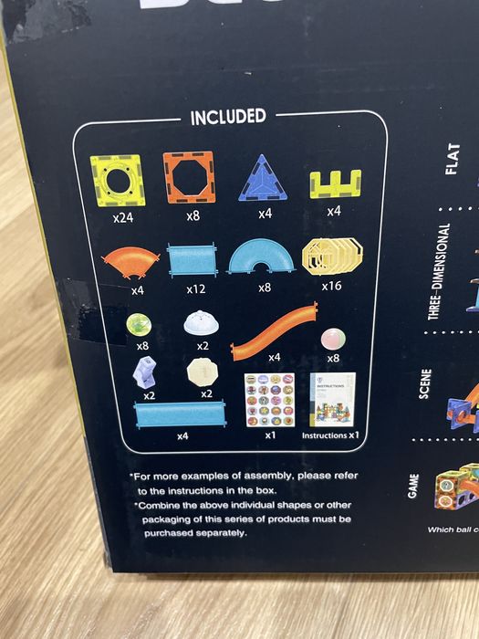 Dwa zestawy klocki magnetyczne 110 elementow swiecacy tor kulkowy