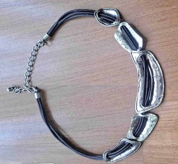 Fio couro  com aplicação (reversível )