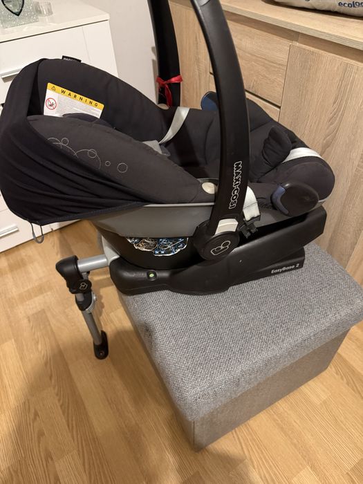 Fotelik z baza maxi cosi  na pas samochodowy