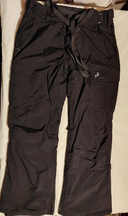 Штаны на помочах.