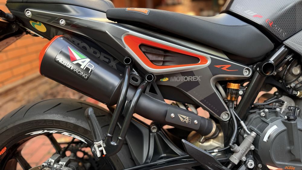 Мотоцикл КТМ (KTM 790 Duke R )
