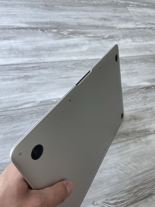 Macbook Air 2013 [Intel i5, 4Gb, 128Gb]