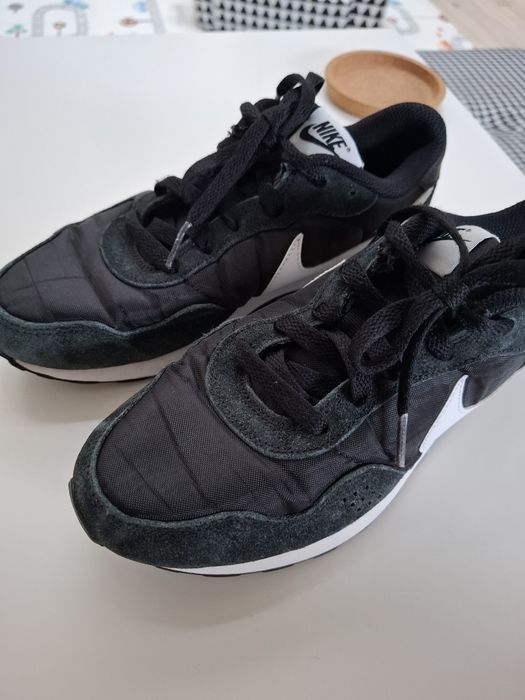 Buty Nike rozmiar 37.5 35zł,ubuqie Nike dla dziecka 37.5