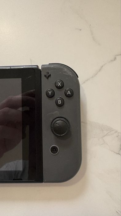Nintendo switch v2 + 2 гри