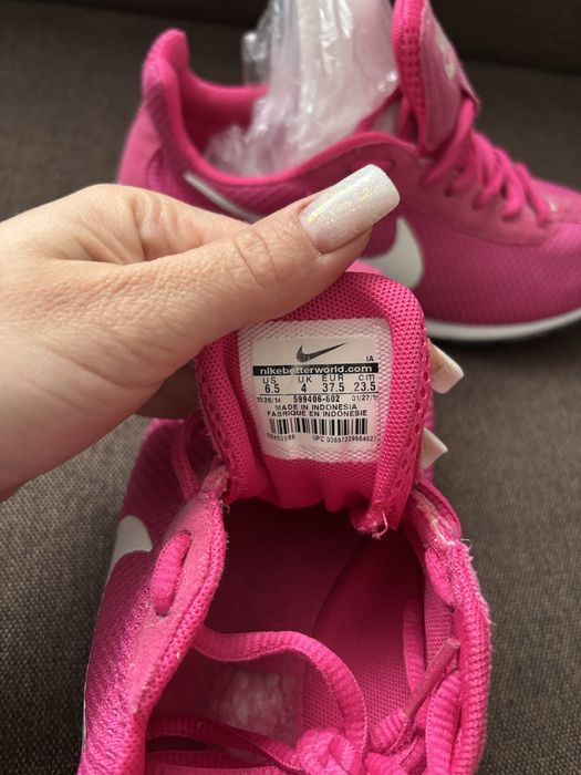 Кросівки NIKE 37р
