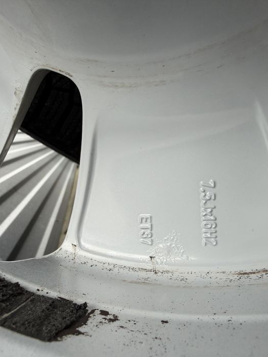 Диски та Шини 16R 5x112 7.5J ET37 Audi Skoda Seat VW