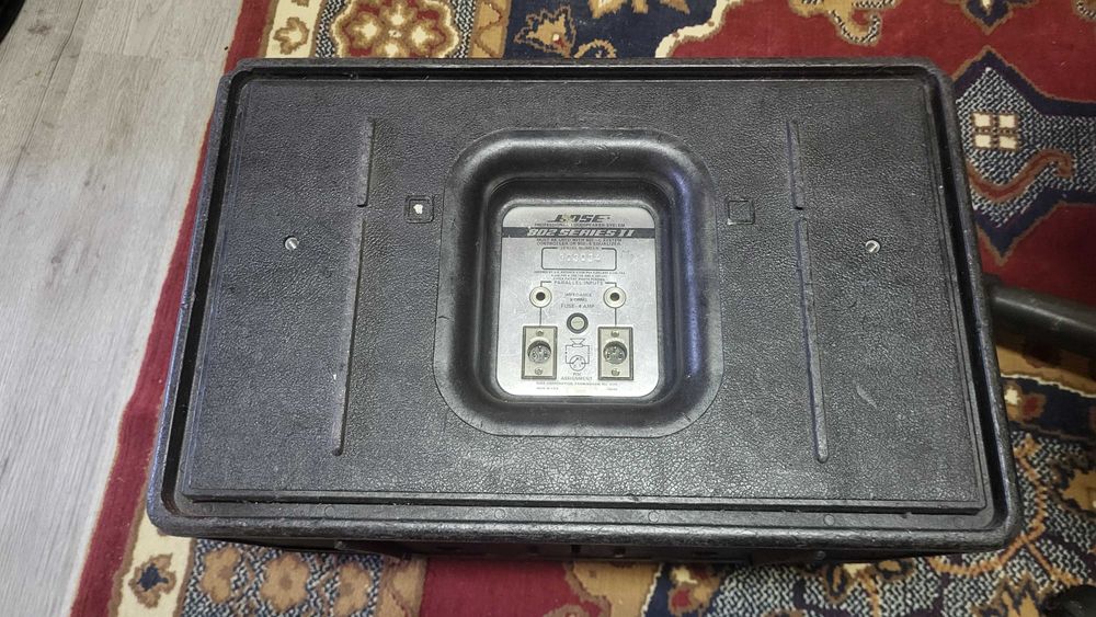 2 Colunas Bose Series II