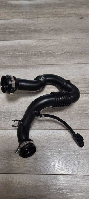 Патрубок інтеркулера Renault Trafic(Opel)2.0 від радіатора до заслонки