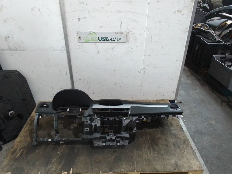 Tablier RENAULT Laguna III (BT0/1)