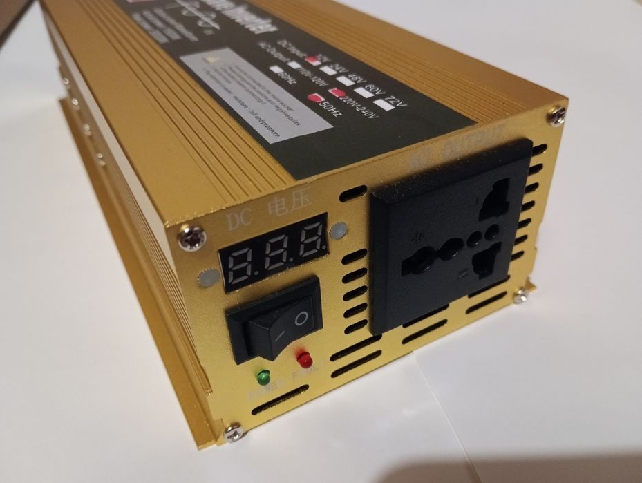 Инвертор 12В в 220В. 3000W. Чистый синус (Pure Sine Wave). Новый