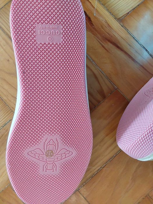 Sapatilhas Gucci.