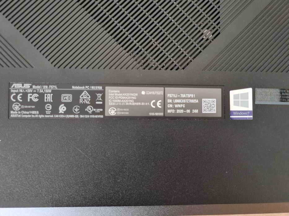 ASUS VivoBook 15" F571L