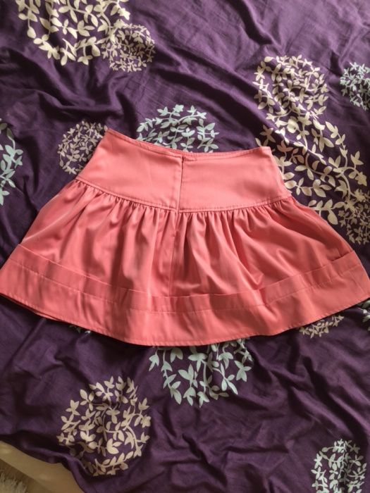 Różowa spódnica rozkloszowana mini