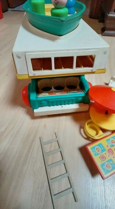 Brinquedo antigo Fisher Price Family Camper