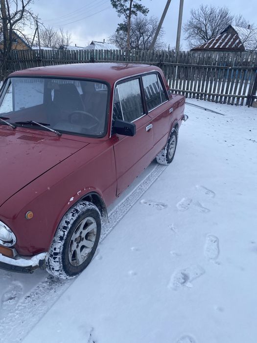 Продам ваз 21011