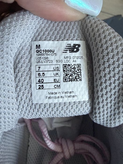 Женские кроссовки NEW BALANCE