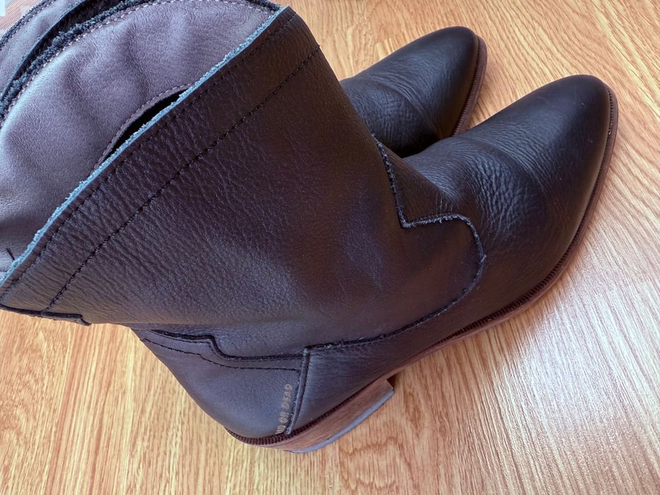 Ботинки у стилі казаки