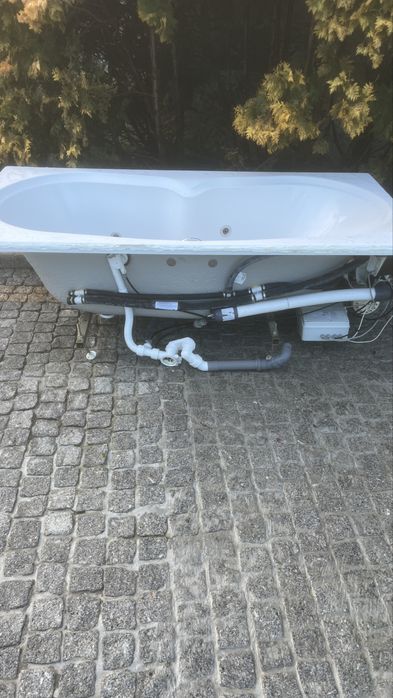 Banheira de idromassagem roca