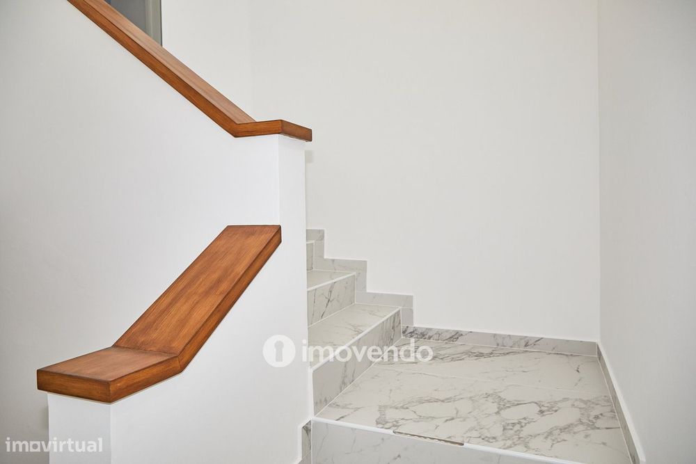 Andar de moradia T2 totalmente remodelado, em Reguengos de Monsaraz